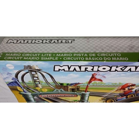 Mattel:  Hot Wheels Mario Kart Circuit Light Track Set, Incl. Vehicle Age 5+ NIB - Picture 9 of 14